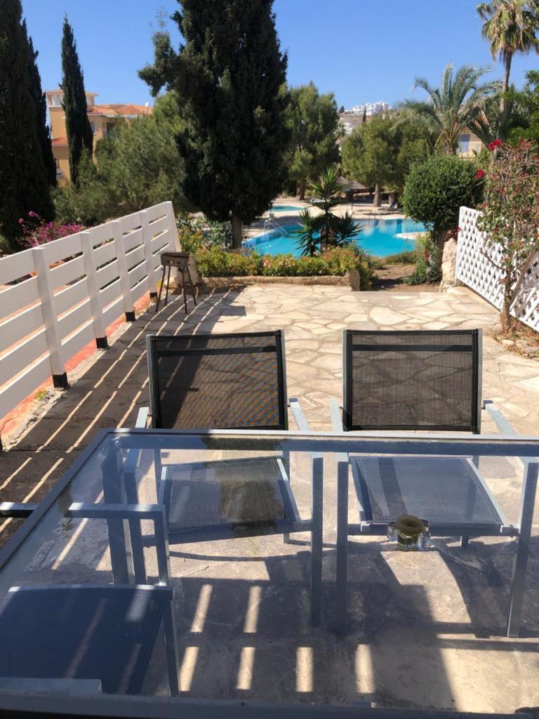 Regina Gardens - Spacious 3 Bed, 2 Bath Maisonette Holiday home Paphos